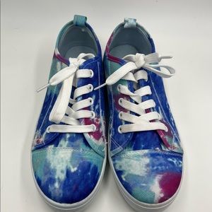 Sole Mates Colorful Blue & Purple Tie Dye Sneakers. Ladies size 8/9